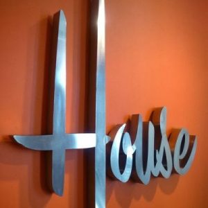 Biển Inox Chữ Nổi Chân Đèn